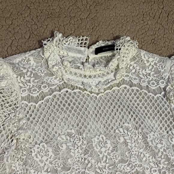 🖤 Beautiful Like New BCBG Maxazria Kenzie' Blouse🖤 - Picture 5 of 8